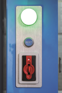 Das EKS besteht aus einer Aluminiumplatte mit Schlüsselaufnahme, CES-Auswertegerät und Anzeige, die je nach Zustand der Maschine weiß, blau, rot, grün oder gelb sein kann. Zudem gibt es einen Reset-Schalter. 