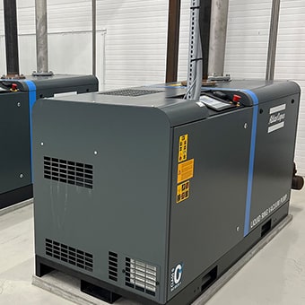 Vakuumpumpen in Produktion von EPS-Boxen