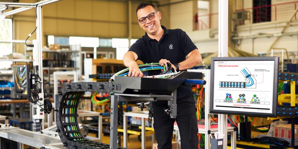 Effiziente Energieübertragung: Die Vorteile von Energieketten in der Industrie