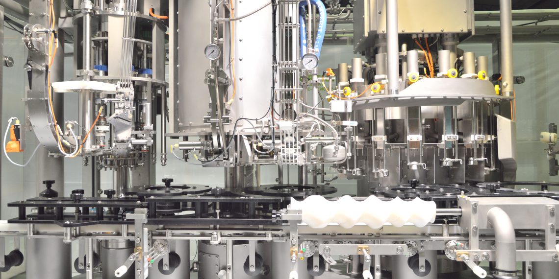 Komplexe Abfüllanlagen und Formatumstellungen Smarte Lösung für schnellere Rekonfiguration Gea