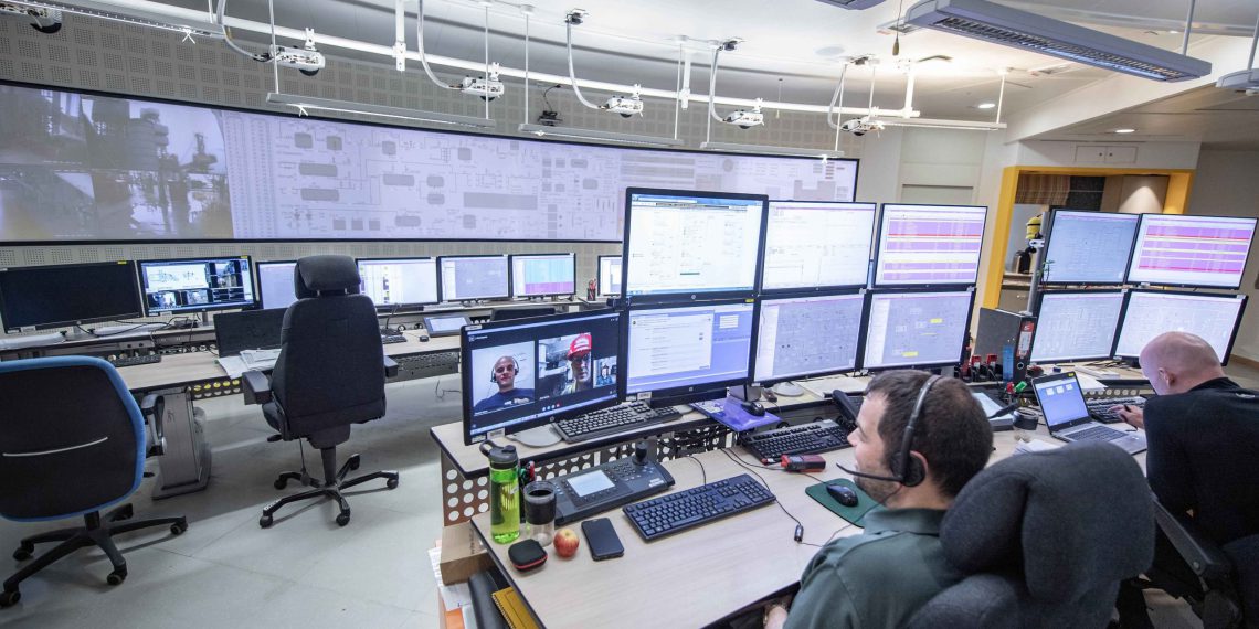 Leitwarte einer Offshore-Plattform von Equinor. (Bild: Equinor/Michal Wachucik)