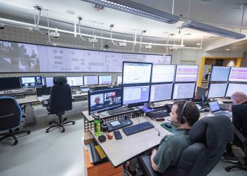 Leitwarte einer Offshore-Plattform von Equinor. (Bild: Equinor/Michal Wachucik)