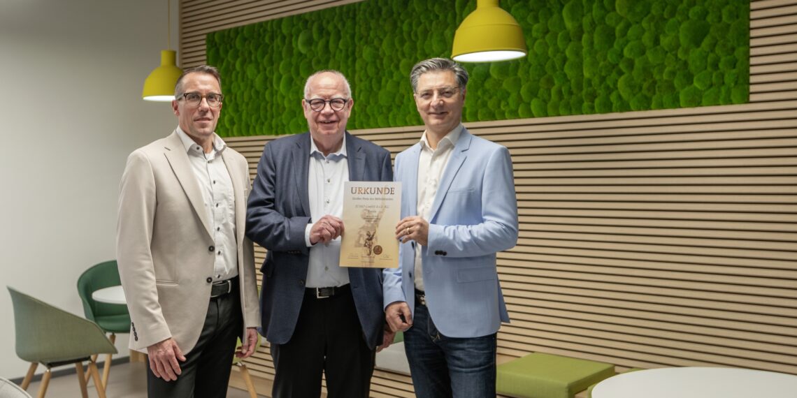 Ehren­pla­ket­te „Gro­ßer Preis des Mittelstandes“