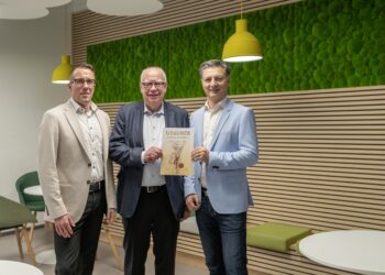 Ehren­pla­ket­te „Gro­ßer Preis des Mittelstandes“