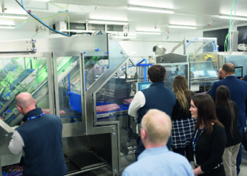 Von der Form­pres­sung bis zum Verpacken