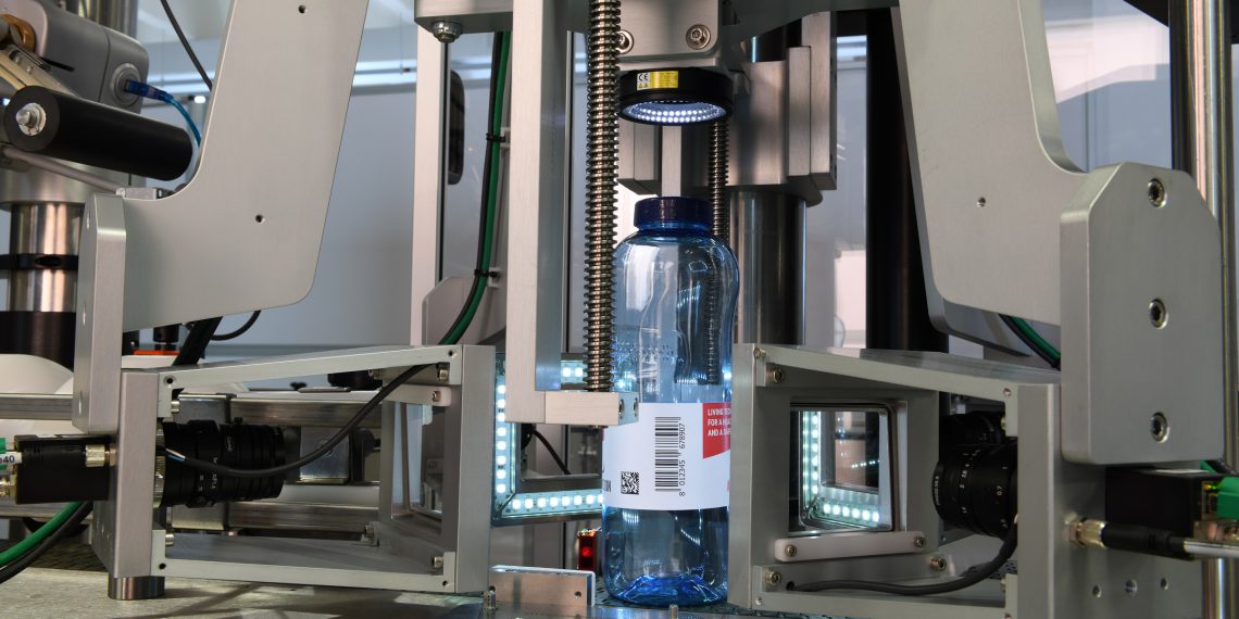 Die neue Beverage Tracking Technology Komplettlösung von Antares Vision ist prädestiniert für die hundertprozentige Inspektion und zur Sicherstellung der Produktqualität von Getränkeflaschen.