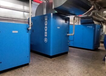 Effi­zi­en­te Anla­gen­per­for­mance mit­tels zen­tra­li­sier­ter Druckluftsteuerung