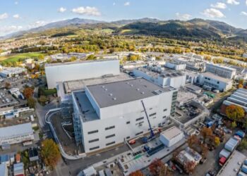 Pfi­zer eröff­net High-Containment-Produktionsstätte