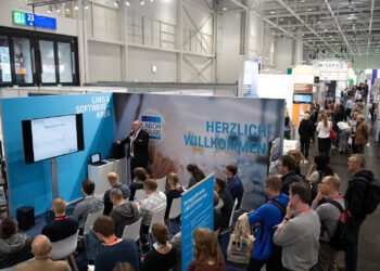 Die Mes­se für das smar­te Labor: Lab­vo­lu­ti­on 2023