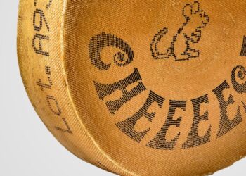 Hand­jet-Kodie­rer auch für kreis­run­de Beschriftungen