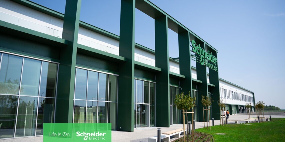 Smart Fac­to­ry für nach­hal­ti­ge Produktion