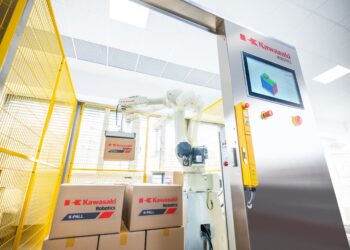 Pro­duk­ti­ons­li­nie für Pack- und Palettieraufgaben