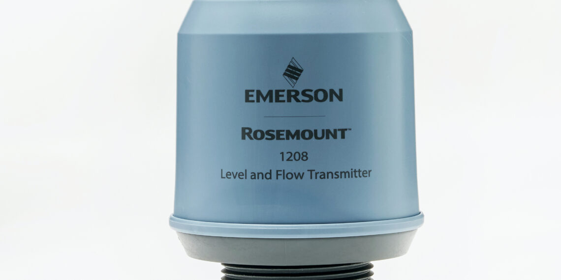 Radar-Messumformer für Füllstand und Durchfluss