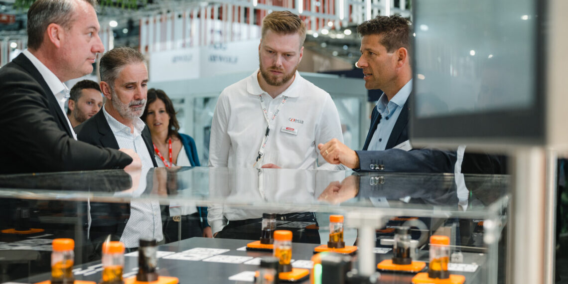 Produkte, Plattformen und Menschen vernetzen