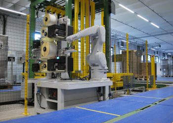 Bluhm Systeme zeigt individuelle Roboterkennzeichnung. (Bild: Bluhm Systeme)