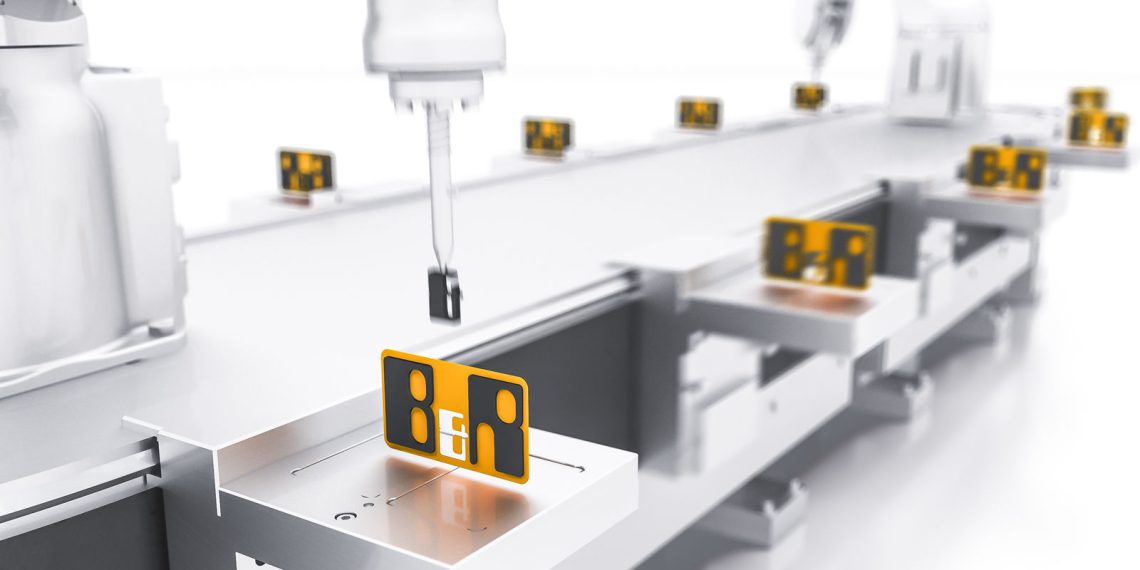 B&R präsentiert auf der SPS IPC Drives das industrielle Transportsystem SuperTrak und weitere Lösungen für die vernetzte Produktion.