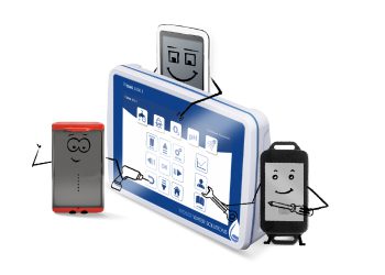 Bopla übernimmt auf Wunsch neben der mechanischen Bearbeitung und Beschriftung der Gehäuse auch die Integration von Touchscreens, Displays und der gesamten Elektronik – von der Entwicklung der Baugruppe über die Montage und Komplettierung bis hin zur abschließenden Prüfung. Bild: Bopla Gehäuse Systeme