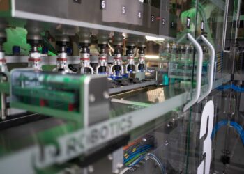 Mit Robo­tik­lö­sun­gen zu mehr Nach­hal­tig­keit und Wettbewerbsfähigkeit