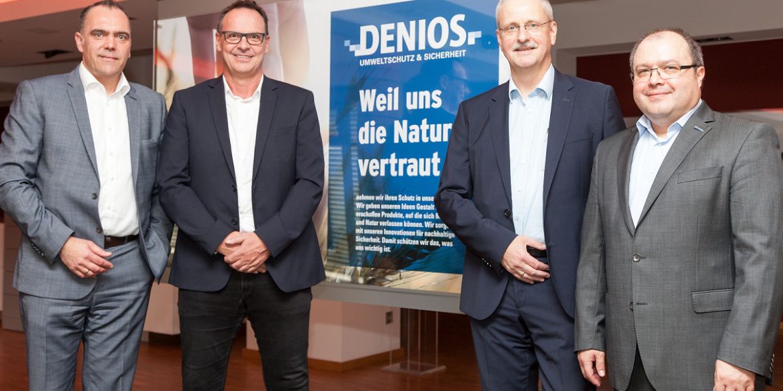 Von links: Horst Rose, Vorstand Denios, Thomas Krekeler, CEO Robiotik, Andreas Roither, Director Innovation Denios, Udo Roth, Denios-Projektmanager