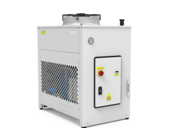 Die Baureihe umfasst sechs Chiller, mit Leistungen von 20 bis 44 kW zum Einsatz für die Maschinenkühlung in allen Branchen. (Bild: Pfannenberg)