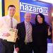 Ecom wird bei den diesjährigen Hazardex Awards als „Winner“ in der Kategorie „PPTex Innovation“ ausgezeichnet. (von links nach rechts, Max Begley, Ecom, Adam Garner, Commercial Director for the CSA Group, Karen Jarrett, Ecom). (Bild: Ecom Instruments)