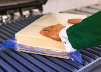 Mehr­schicht­fo­li­en für opti­mier­te Käsereifung