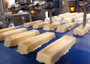 Dosie­ren hoch­vis­ko­ser Toppings