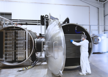 Gefrier­trock­nungs­an­la­ge im Industriemaßstab