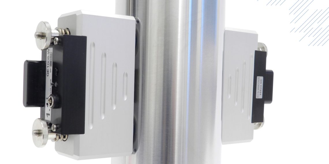 Die Magnet-Aufpresssensoren des Systems QE1008 W erfassen die Dehnung der Holme an Spritzgießmaschinen. (Bild: Gefran)