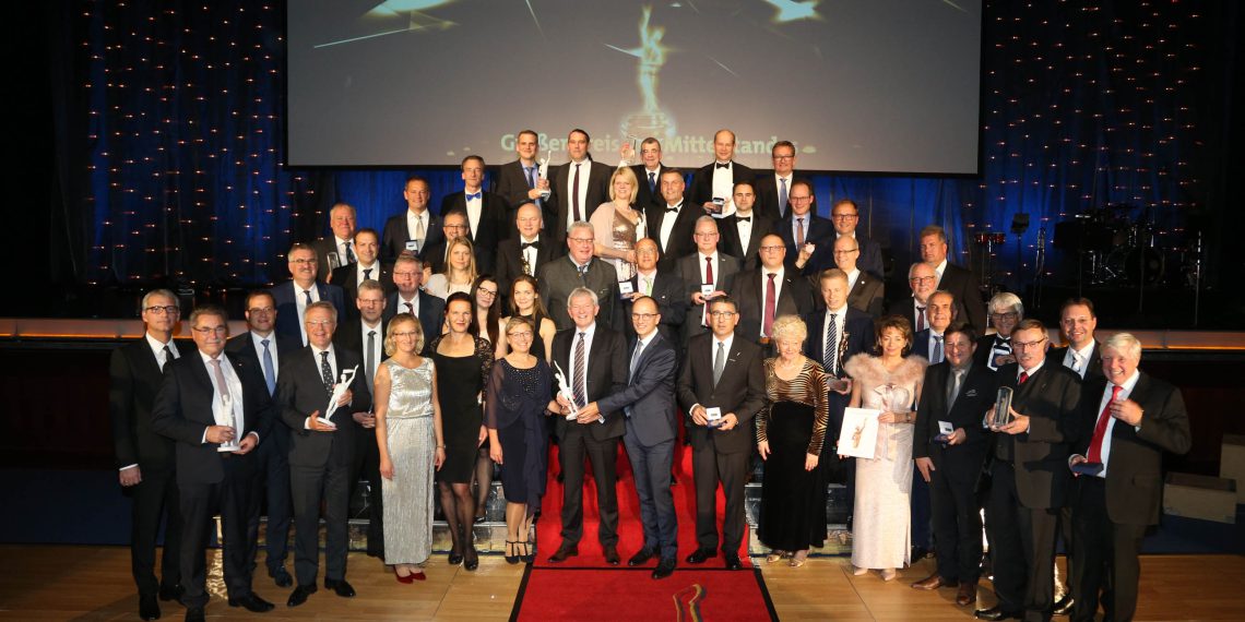 Gruppenbild Preisverleihung Berlin 2018. Bild: Boris Löffert / Oskar-Patzelt-Stiftung