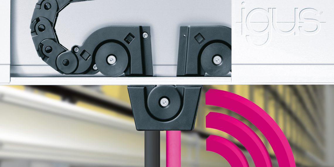 Die micro flizz führt Energie, Daten und Medien sicher auch bei hohen Geschwindigkeiten auf engem Bauraum. Für eine vorrauschauende Wartung können Anwender jetzt das CF.D in das Energiekettensystem integrieren. Bild: Igus