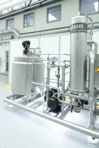Mit dem Innopro Ecostab S steht die regenerative Bierstabilisierung von KHS ab sofort auch kleineren Brauereien mit einem jährlichen Ausstoß von bis zu 70.000 Hektoliter zur Verfügung. (Bild: KHS)