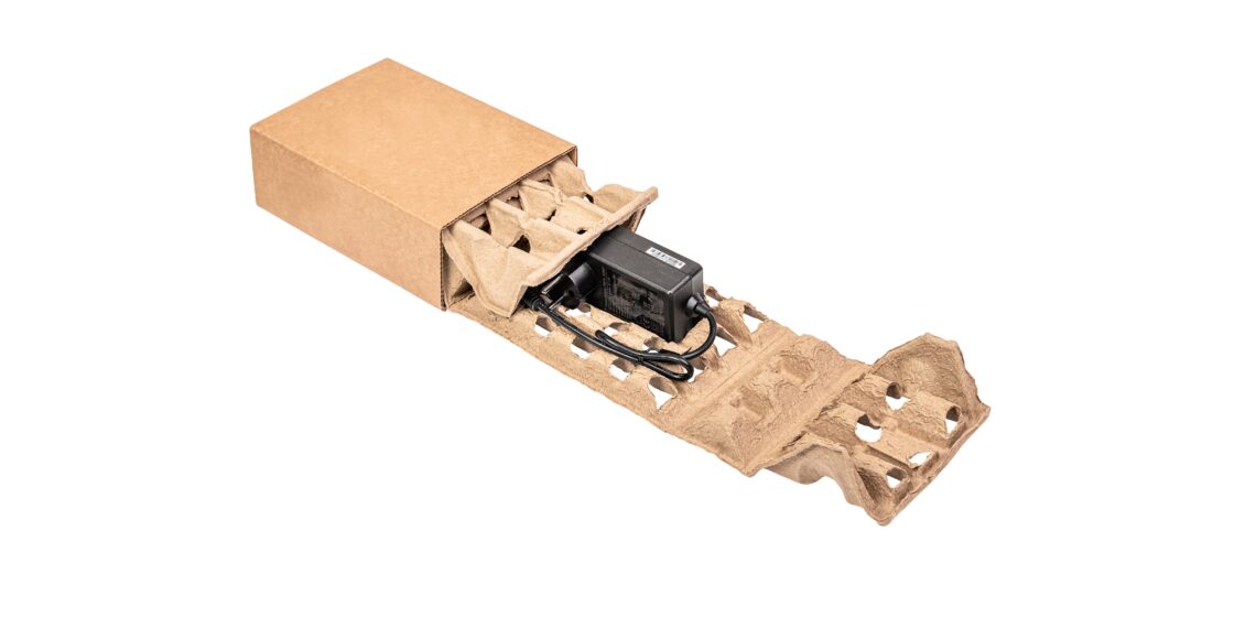 Nachhaltige Fixierverpackung kombiniert Umverpackung und Füllmaterial