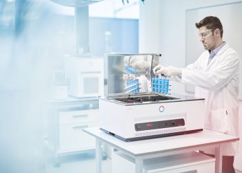 Neue LAUDA Hydro Wasser- und Schüttelwasserbäder bis 100 °C – hochwertig, intuitiv, zuverlässig