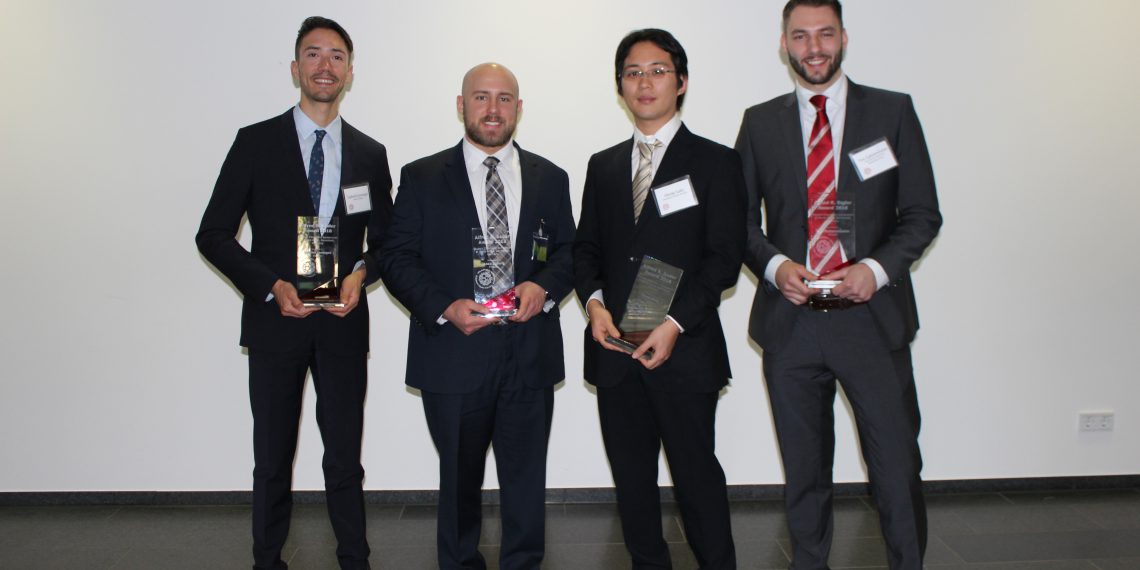 Merck gibt Gewinner des mit 3000 US-Dollar dotierten Alfred R. Bader Award für studentische Innovation bekannt