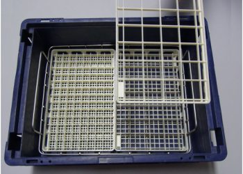 Das Werkstückträgersystem „Ökoplast“ ist in unterschiedlichen Rastermaßen und Farben lieferbar. (Bild: Ökoplast)