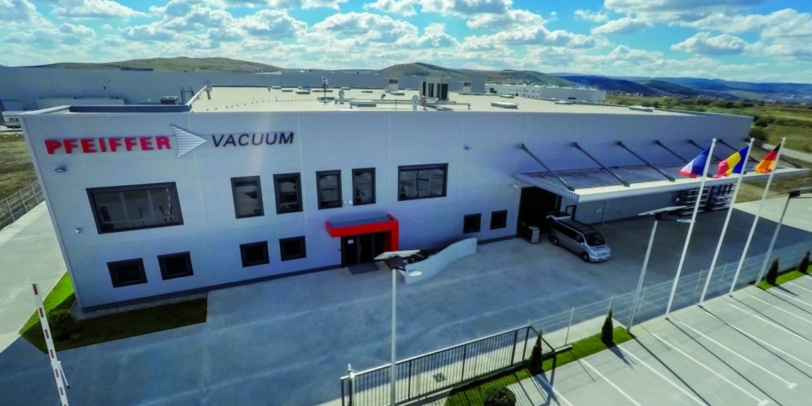 Pfeiffer Vacuum eröffnet neuen Hightech-Produktionsstandort in Rumänien.