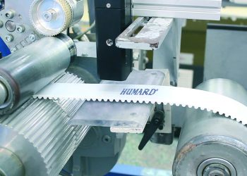 Zahnriemenbeschriftung mit dem Rea Jet SC 2.0 Kleinschrift Tintenstrahldrucker. (Bild: Rea)