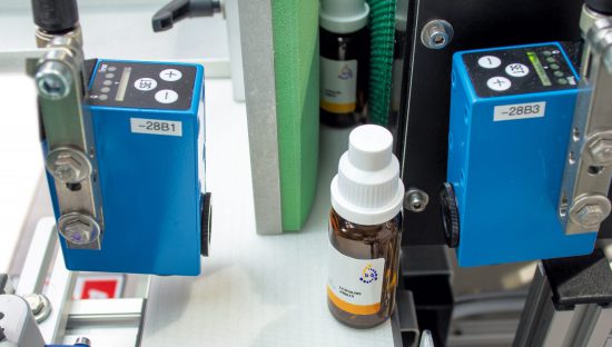Rundum-Etikettierung von Vials Rundum-Etikettierung von Vials
