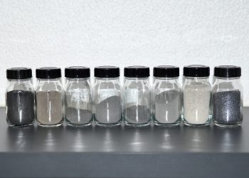 Materialproben - Wirbelschicht-Prozesstechnik Schwing. Bild: Schwing Technologies