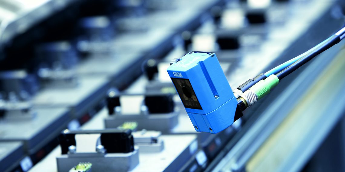 Lösung für unerklärliche Phänomene in industriellen Prozessen: die EventCam von SICK ist eine industrietaugliche 2D-Kamera für die gezielte Detektion und Analyse von sporadischen Fehlern. (Bild: Sick)