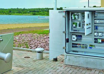 Schaltschranklösung für Pumpenautomatisierung Phoenix Contact