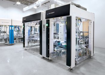 Durch das praxisnahe Schulungsangebot an den Trainingsmaschinen in Charlotte stellt Schubert einen zuverlässigen und reibungslosen Umgang mit den TLM-Anlagen sicher. Bild: Gerhard Schubert