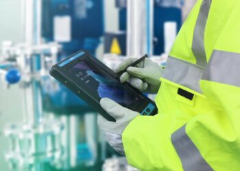 Tablets für den indus­tri­el­len Ein­satz in rau­en Umgebungen