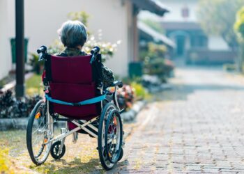 Dank regio­na­ler Part­ner und digi­ta­ler Inno­va­ti­on sicher und selbst­be­stimmt zuhau­se&nbsp;leben