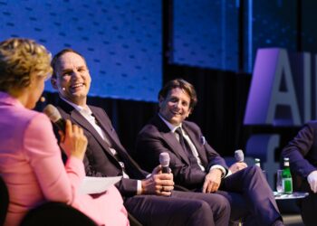 Jubi­lä­ums­e­vent zum 100-Jährigen