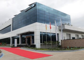 Hoch­mo­der­ne Pro­duk­ti­ons­an­la­ge errichtet