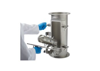 Kom­pak­ter Magnet-Abschei­der aus Edelstahl