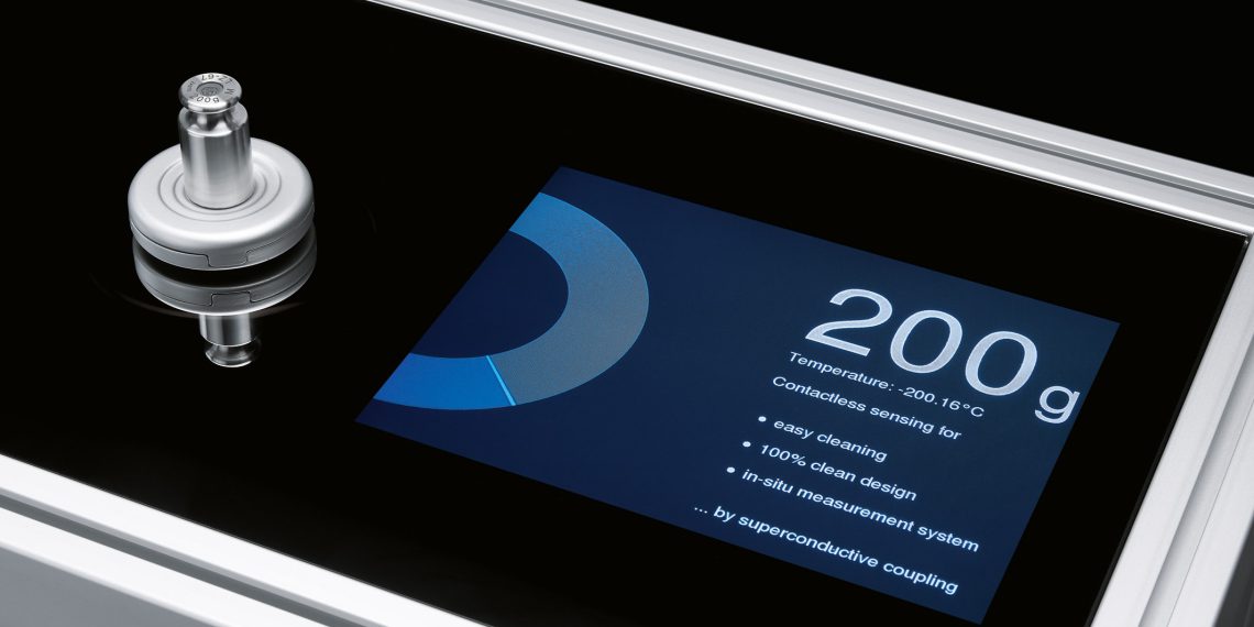 Das Exponat SupraSensor demonstriert die Funktion einer berührungslosen Waage, wie sie beispielsweise in Sicherheitswerkbänken der biologischen oder chemischen Analytik nutzbar wäre. Bild: Festo