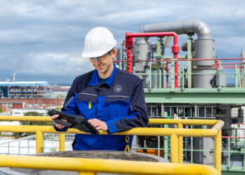 Dienst­leis­tun­gen für die Che­mie- und Prozessindustrie